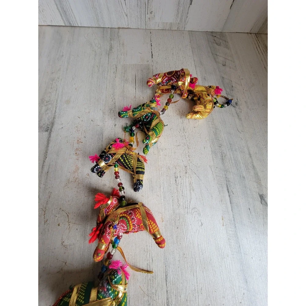 Rastogi‎ Indian elephant colorful string chain plush vintage home decor unique